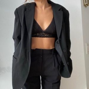 **SOLD DO NOT BUY** Cutest little lace Calvin Klein bralette 🥺